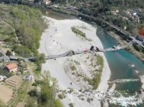 Un pont s'écroule sur lui-même en Italie, deux ...
