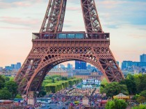 Rachida Dati veut classer la tour Eiffel au titre ...