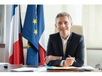 Gil Avérous, maire de Châteauroux, élu ...