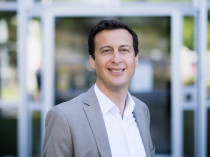 Création d'un poste de directeur général des ...