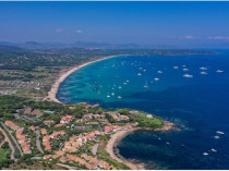 À Pampelonne, une zone permet aux yachts de ...