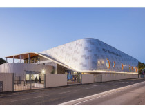 La halle des sports de S&egrave;te r&eacute;nov&eacute;e joue avec ...