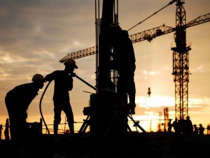 Vinci au Qatar : des progrès constatés en matière de droits des travailleurs