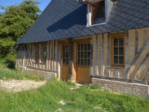 Une grange normande s'offre une r&eacute;novation ...