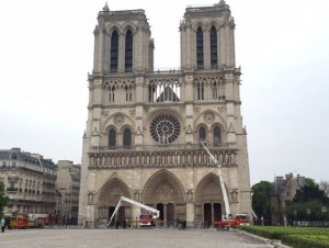 Notre-Dame de Paris : béton et bois prêchent ...