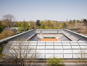 A Roland Garros, les serres sortent de terre ...