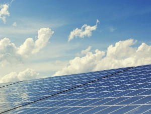 La révision des tarifs solaires met la filière photovoltaïque en danger