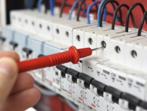 Un outil d'évaluation pour aider les électriciens à gérer le risque électrique