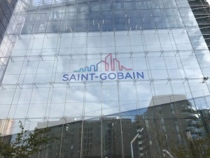 Saint-Gobain achève...