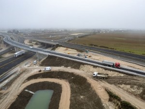 A Orléans, un saut-de-mouton pour sécuriser le trafic sur l'autoroute