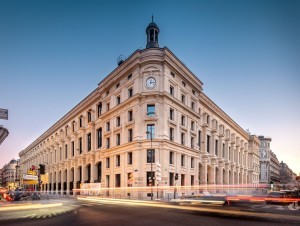 L'architecte Dominique Perrault signe le renouveau de la Poste du Louvre 