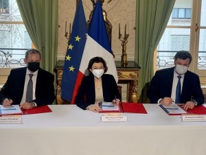 Le ministère des Armées signe la première concession de son parc de logements