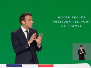 Emmanuel Macron promet une loi d'exception pour conjurer la pénurie de logements