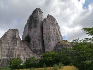 Le rocher du zoo de Vincennes, cathédrale de béton méconnue, bientôt rénové