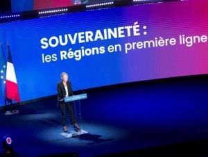 Energie, réindustrialisation' Elisabeth Borne distribue quelques gages aux régions