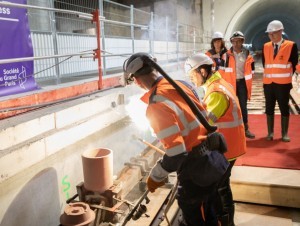 Grand Paris Express : les derniers rails de la ligne 14 nord soudés