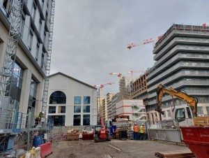 Sur le village des athlètes, Universeine unit l'ancien et le moderne