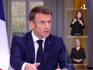 Emmanuel Macron veut...