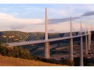 Eiffage reprend le contrôle total du viaduc de Millau