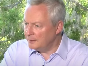 Bruno Le Maire se di...