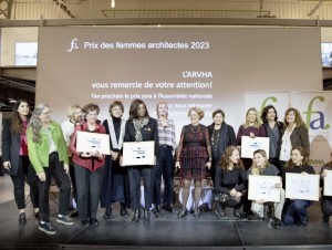 Françoise N'Thépé reçoit le prix des Femmes ...