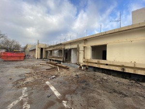 Isolation paille et ossature bois pour une maternelle en rénovation en région parisienne 