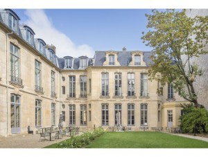 Les bureaux des députés de l'Assemblée nationale se refont une beauté