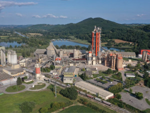 Les ouvertures de sites industriels reculent, la ...