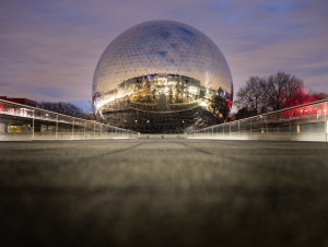 A Paris, La Géode fait peau neuve