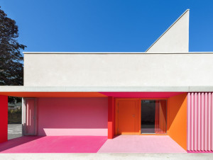 Explosion de couleurs pour une crèche en Alsace 