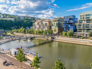 À Lyon, le quartier de la Confluence rend-il ...