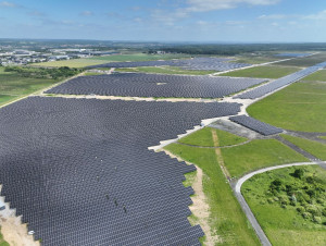La deuxième plus importante centrale solaire de ...