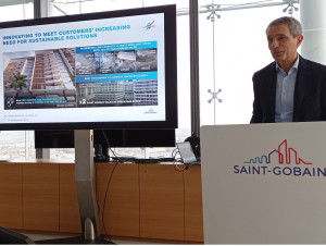 Saint-Gobain se déleste de deux acteurs du ...