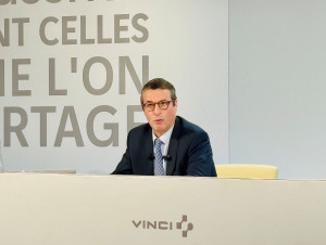 Apr&egrave;s des r&eacute;sultats records, Vinci envisage 2026 ...