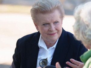 De retour &agrave; la mairie de Strasbourg, Catherine ...