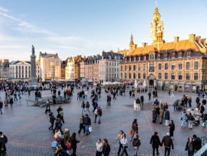 &Agrave; Lille, la Grand'Place est d&eacute;sormais pi&eacute;tonne ...