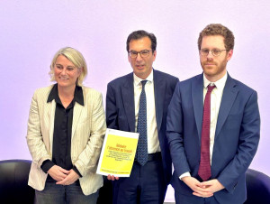 Arr&ecirc;ts de travail "abusifs" : l'Etat veut durcir ...