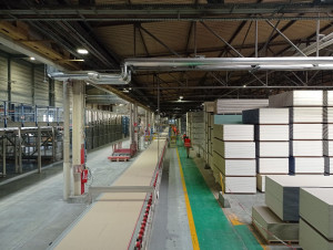 Dans son usine de Chamb&eacute;ry, Placo poursuit sa ...