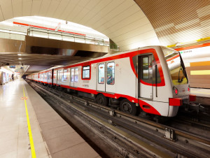 Colas revient sur le m&eacute;tro de Santiago du Chili