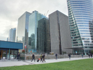 Dans le quartier de La D&eacute;fense, les travaux de la ...