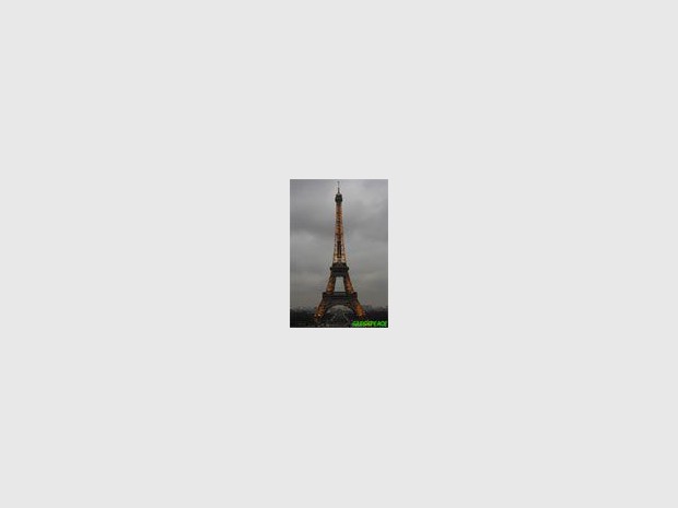 Consommation d?énergie : la Tour Eiffel éteinte pendant 5 minutes