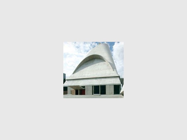 Une église pyramidale signée Le Corbusier à Firminy (diaporama)