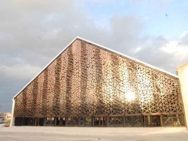 Grande Halle d'Arles Grande Halle d'Arles