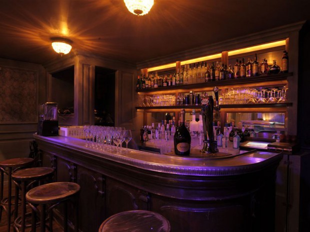 Le bar Le bar