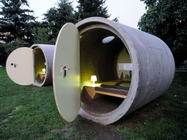 Un tube, une chambre