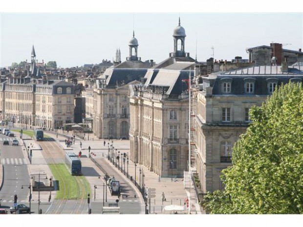 Bordeaux tramway immeuble