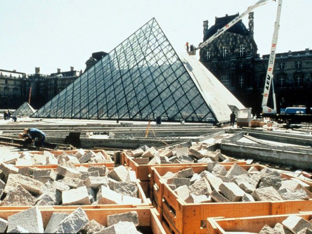 La Pyramide en construction, mars 1988