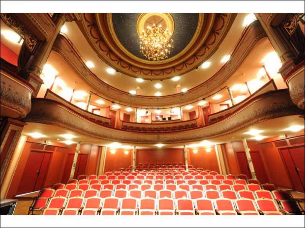 Le theatre