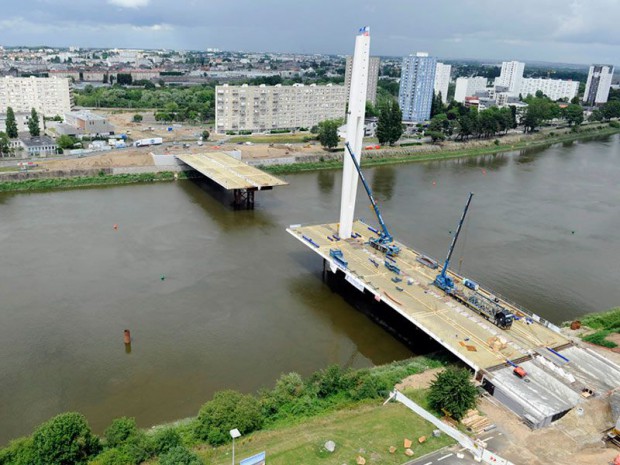 Pont eric tabarly nantes