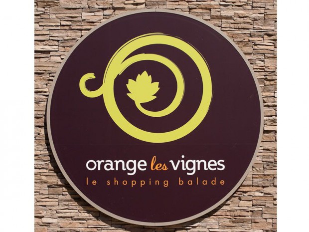 Centre commercial Outsign orange les vignes 